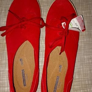 Clark Red Suede Shoe with tag. Size 11